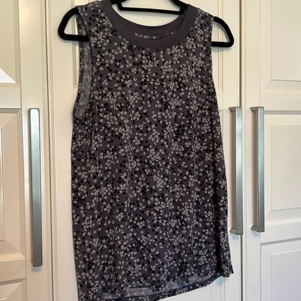 Banana Republic blouse